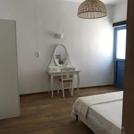 Vegera 'sofrano', Stavros Донуса