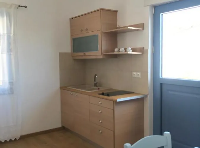 Vegera 'sofrano', Stavros Vakantiehuis Donoussa