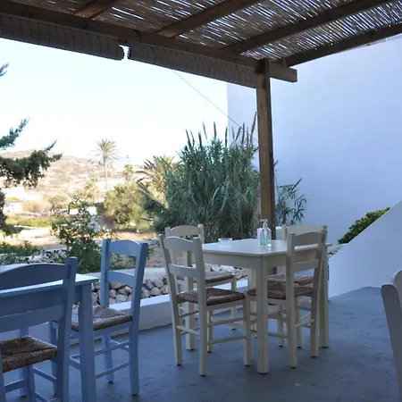 Vegera 'sofrano', Stavros Casa de Férias